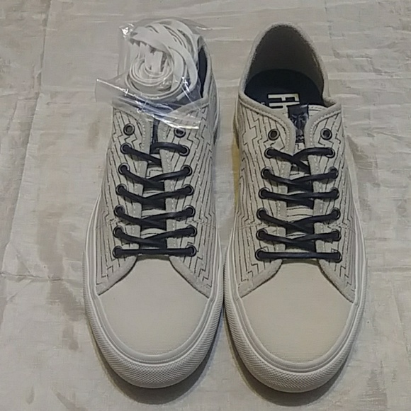 Frye Ludlow Canvas Print Sneakers - Picture 3 of 7